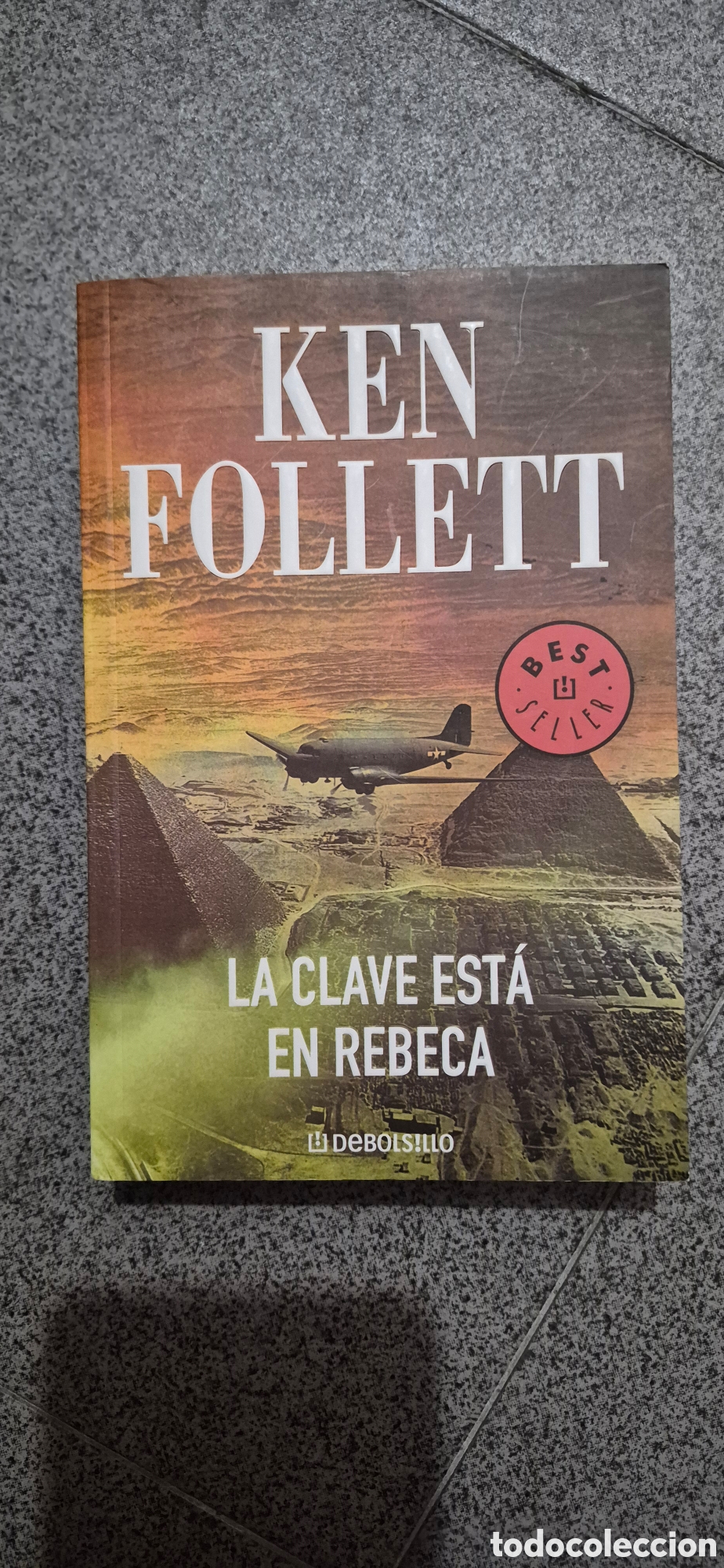Libros: LA CLAVE ESTA EN REBECA