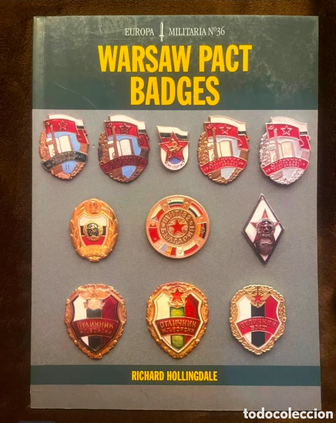 B&uuml;cher: WARSHAW PACT BADGES Richard Hollingdale