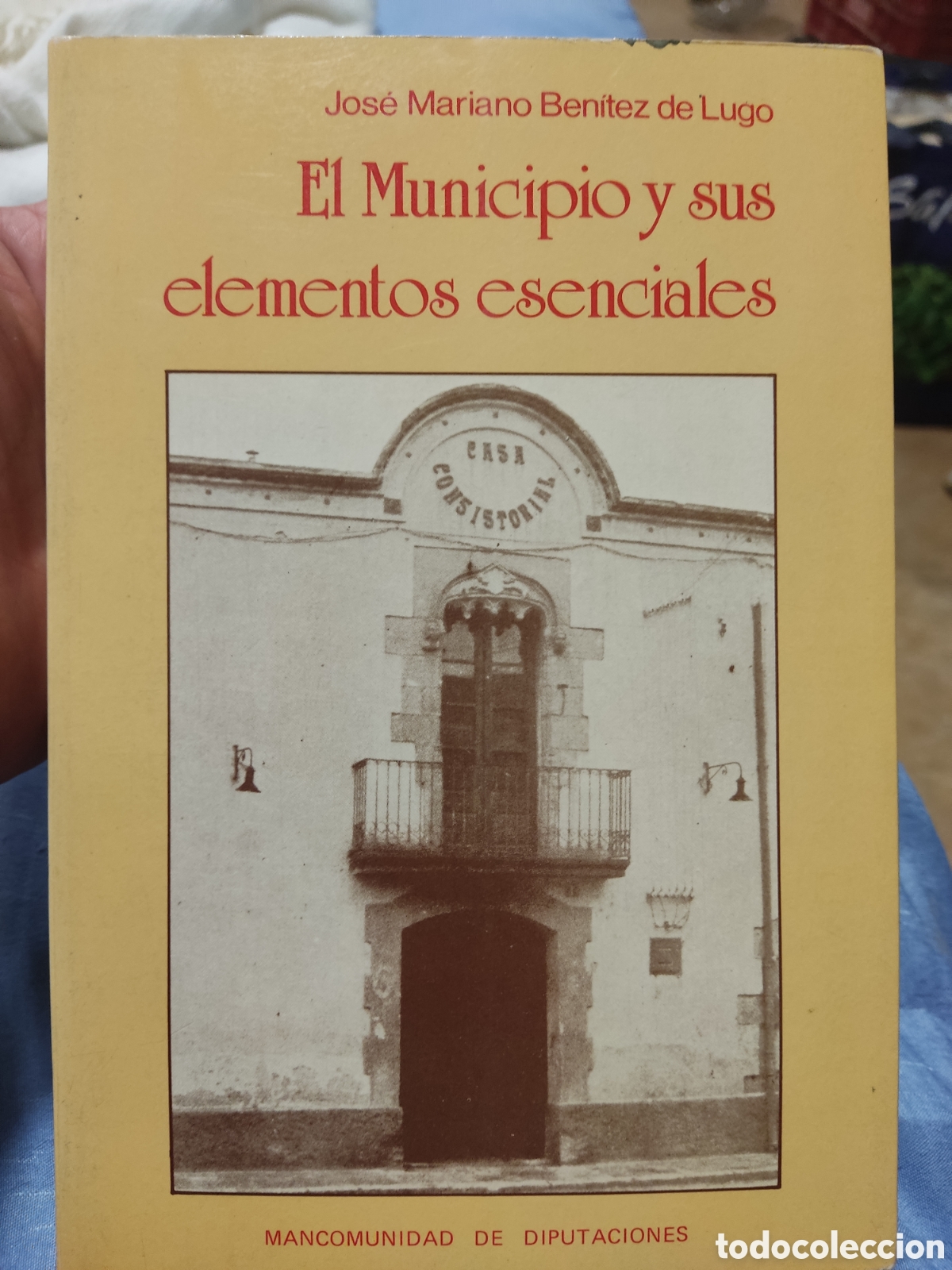Libros: El municipio y sus elementos esenciales - Foto 1