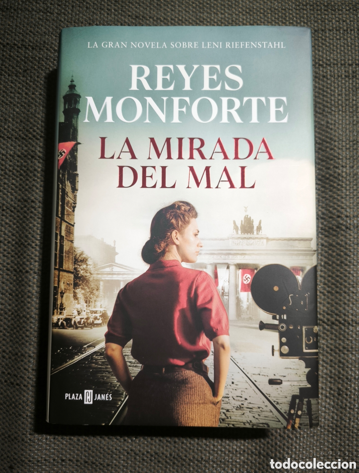 Libros: La mirada del mal (Plaza y Janes)
