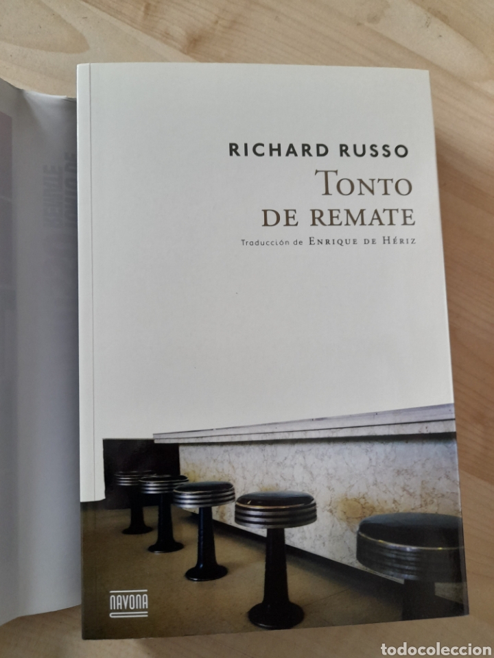 Libros: Tonto de remate. Richard Russo - Foto 3