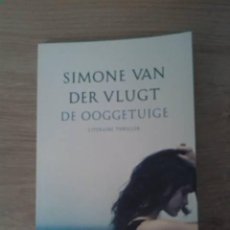 Libros: DE OOGGETUIGE.SIMONE VAN DER VLUGT. STICHTING COLLECTIEVE. 2012. Lote 334371883