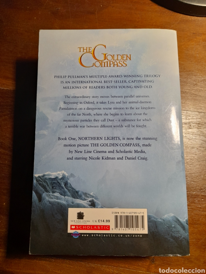 Libros: Te golden compass. Philip Pullman - Foto 2