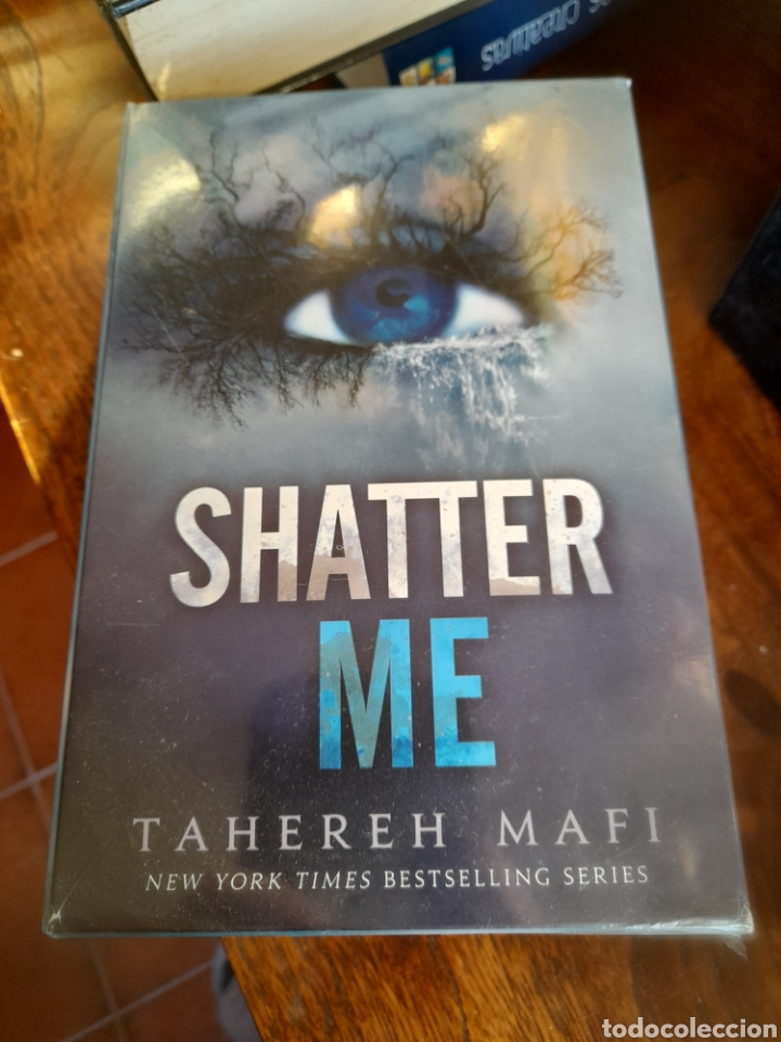 Libros: Shatter me. Tahereh Mafi. Trilog&iacute;a - Foto 1