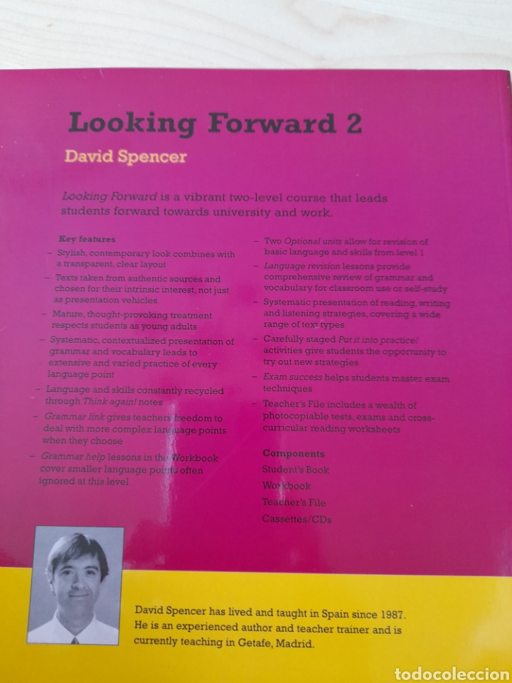 Libros: Looking forward 2. Students book y workbook - Foto 2