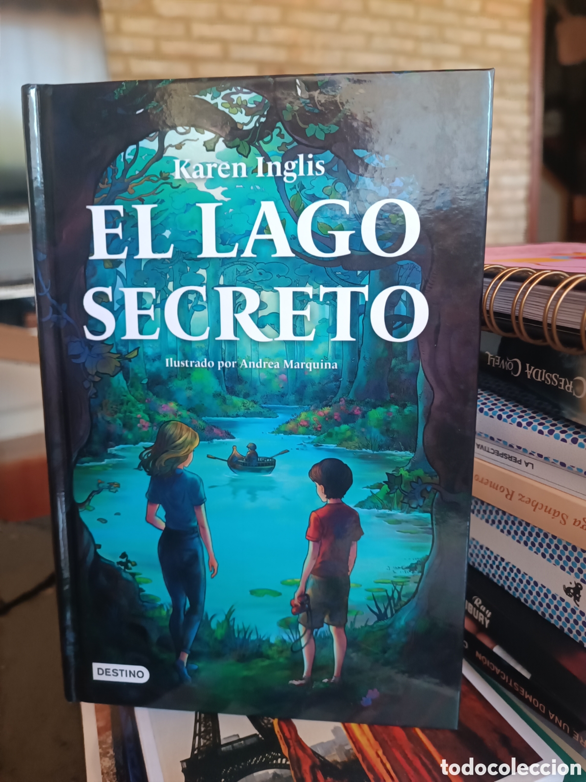 Libros: El lago secreto Inglis, Karen Destino abril 2026