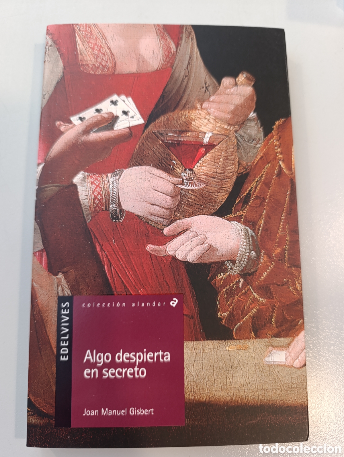 Libros: Algo despierta en secreto