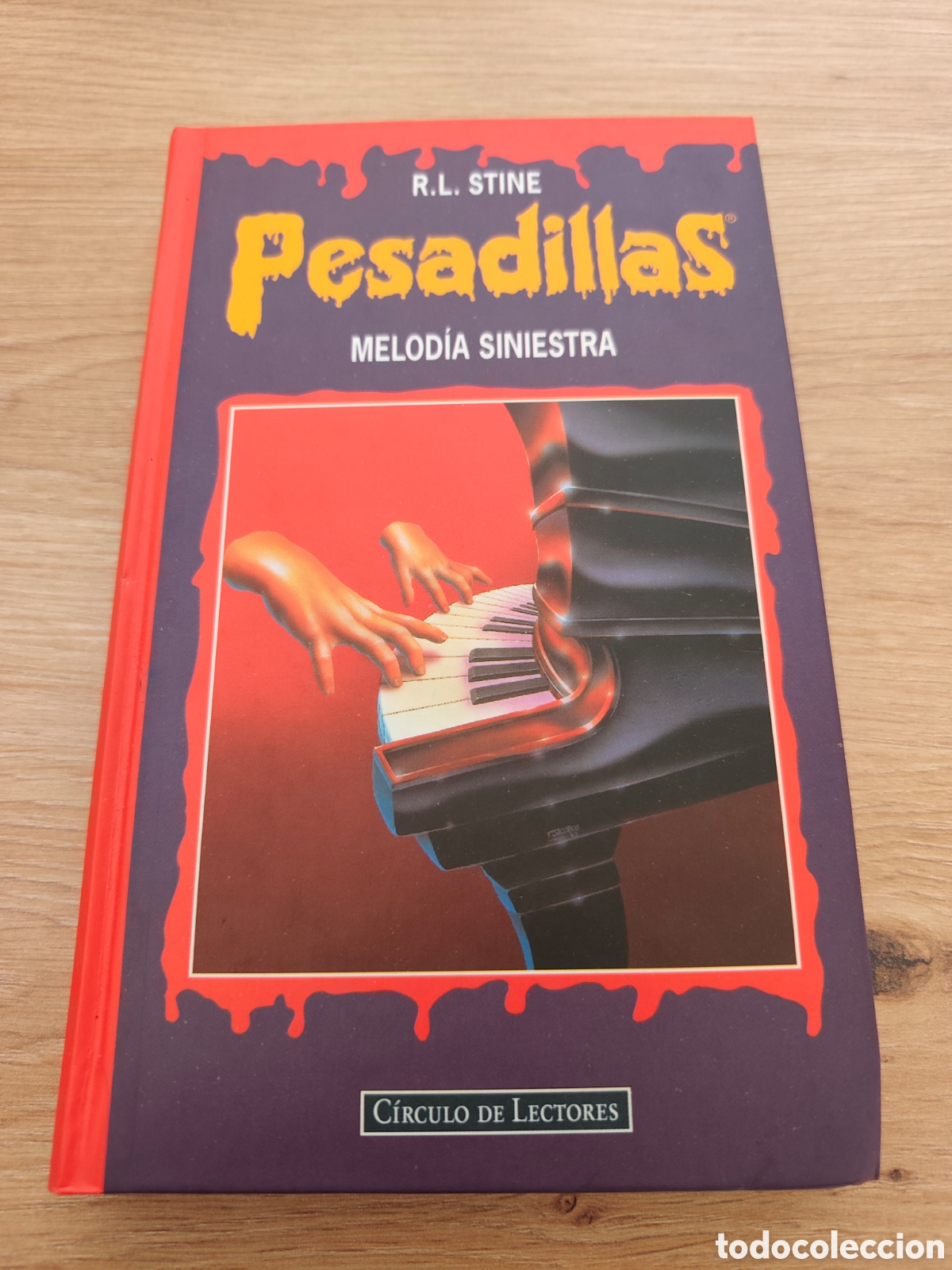Libros: Pesadillas &ndash; Melod&iacute;a siniestra / La repugnante cara del terror &ndash; R. L. Stine