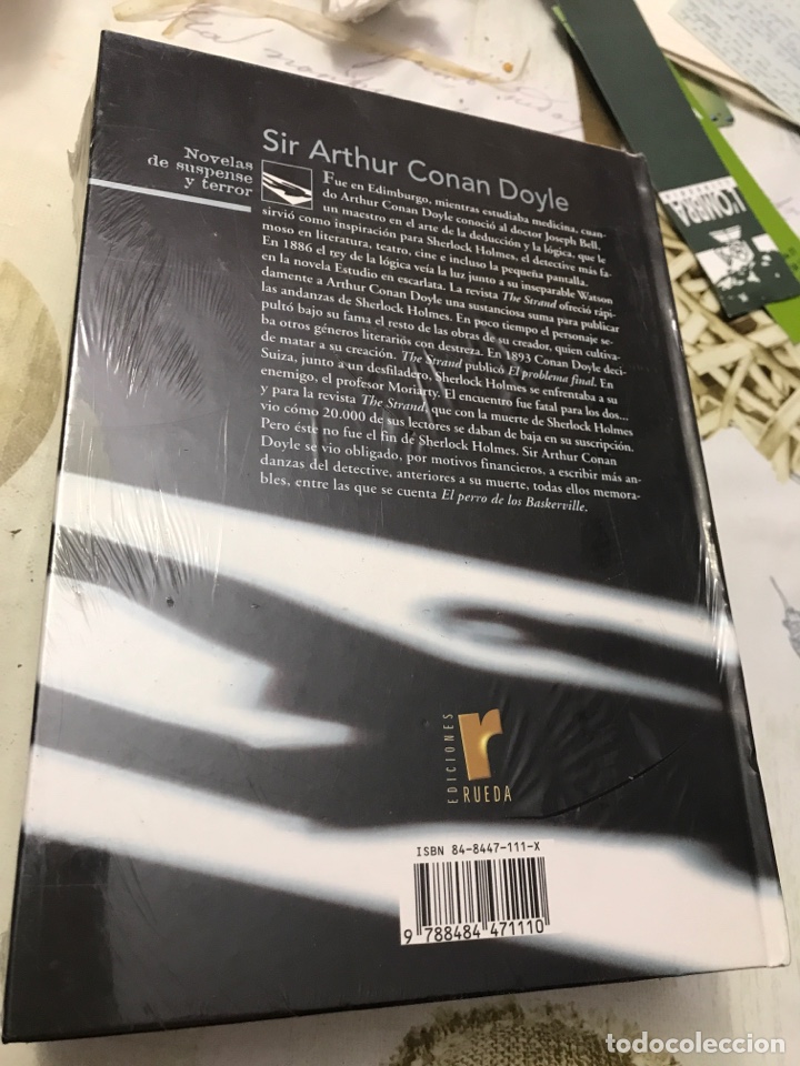 Libros: El perro de los Baskerville de Sir Arthur Conan Doyle - Foto 1