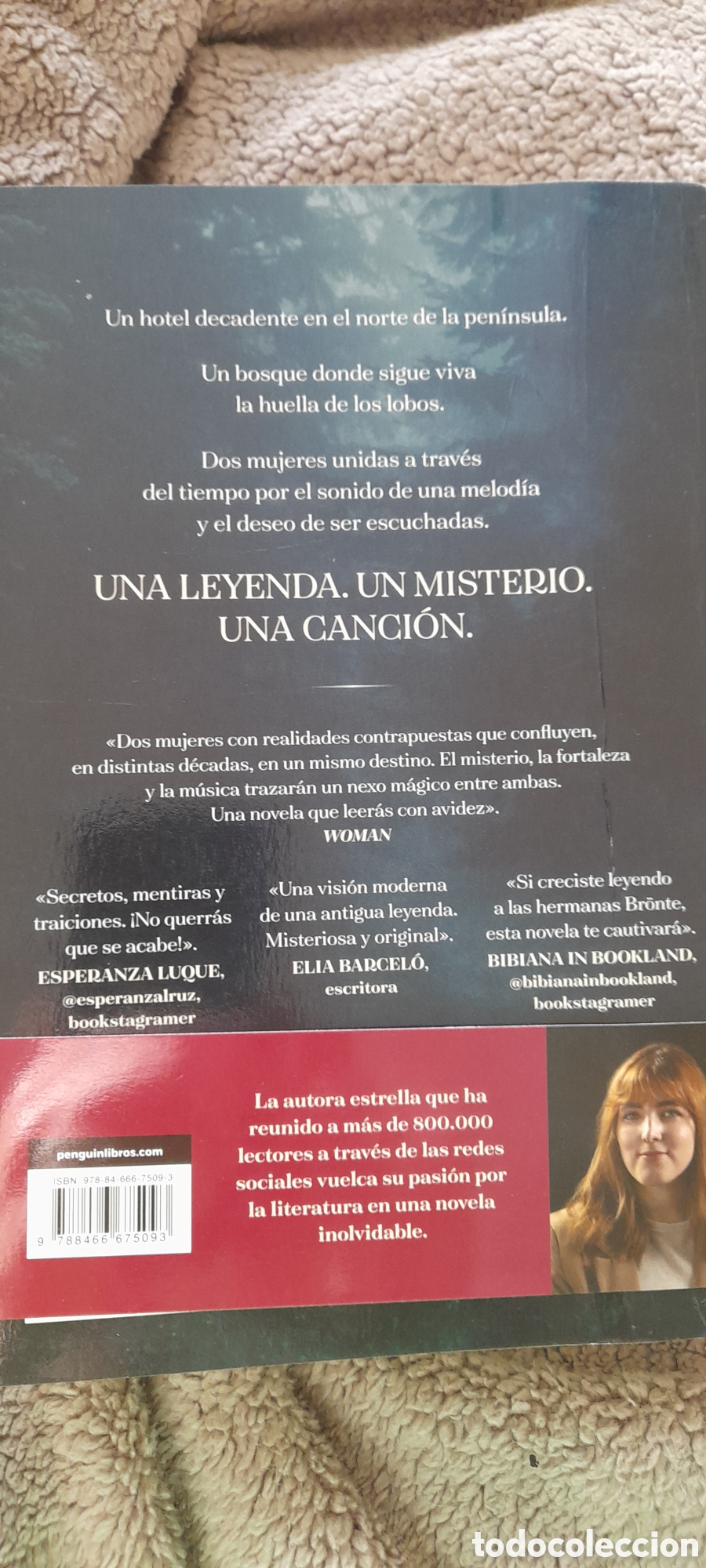 Libros: Oscura es la noche. Raquel Brune - Foto 2