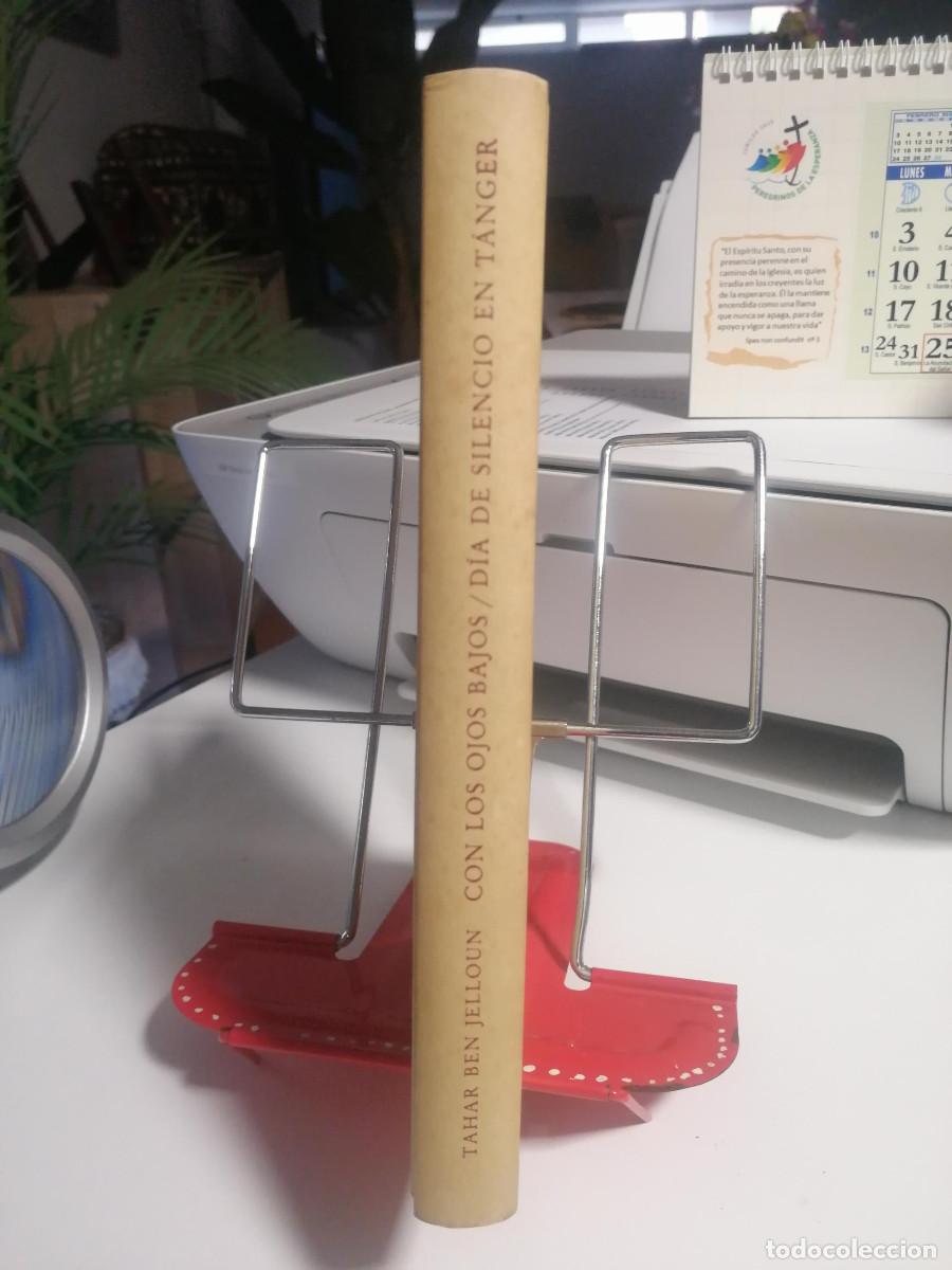 Libros: Libro Con los Ojos Bajos, D&iacute;a de Silencio en Tanger - Foto 3