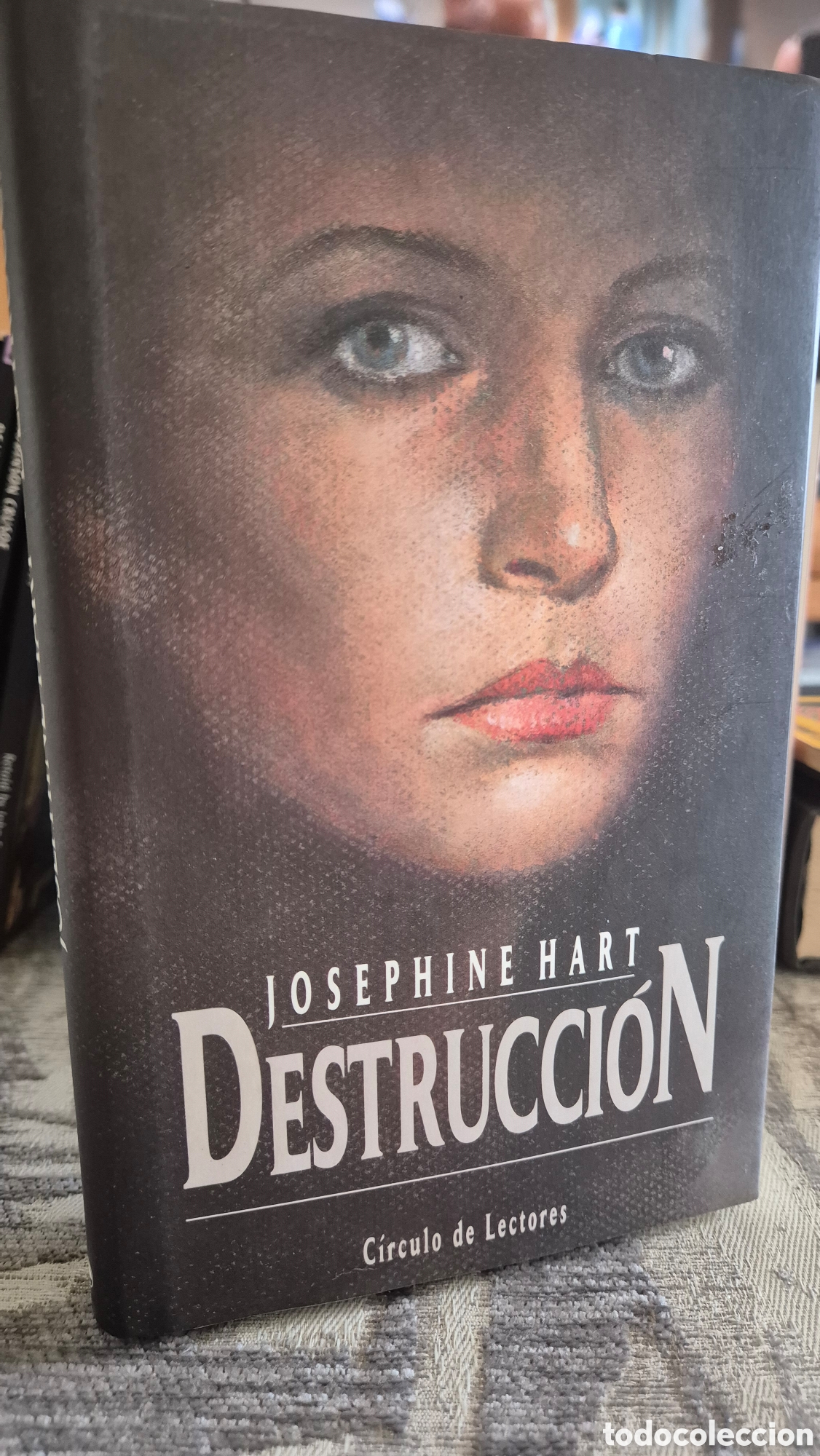Libros: Destrucci&oacute;n de Josephine Hart