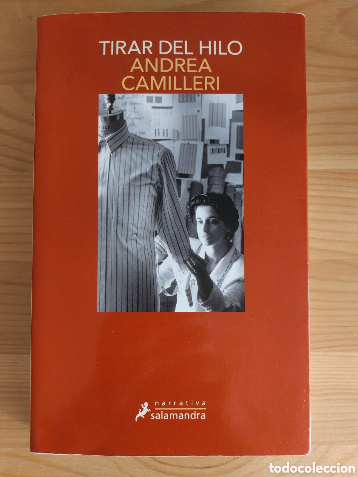 Libros: Tirar del hilo. Andrea Camilieri - Foto 1