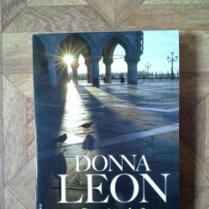 Livres: DONNA LEON - CUESTIÓN DE FE. Lote 143253850