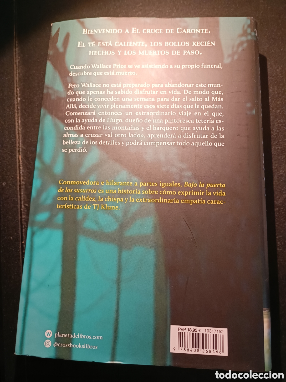 Libro: Bajo La Puerta De Los Susurros. Klune, Tj. Crossbooks