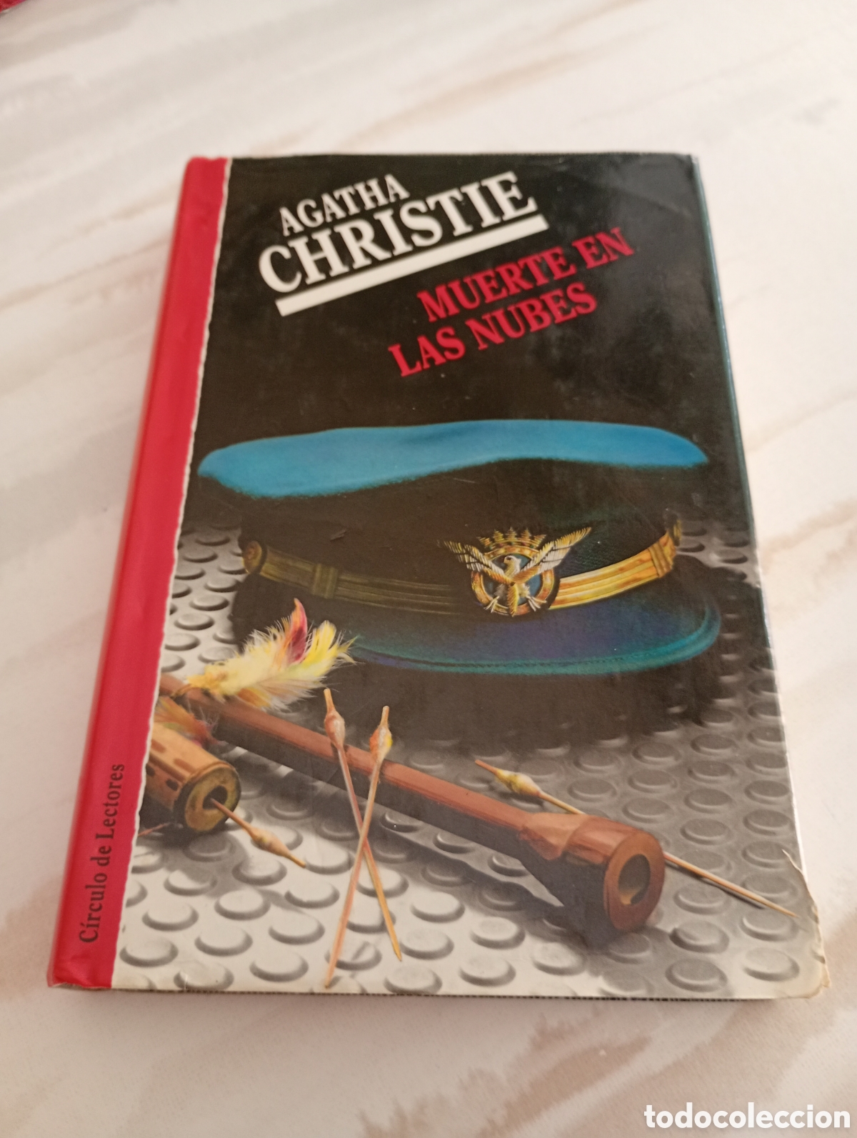 Libros: Muerte en las nubes ⛅