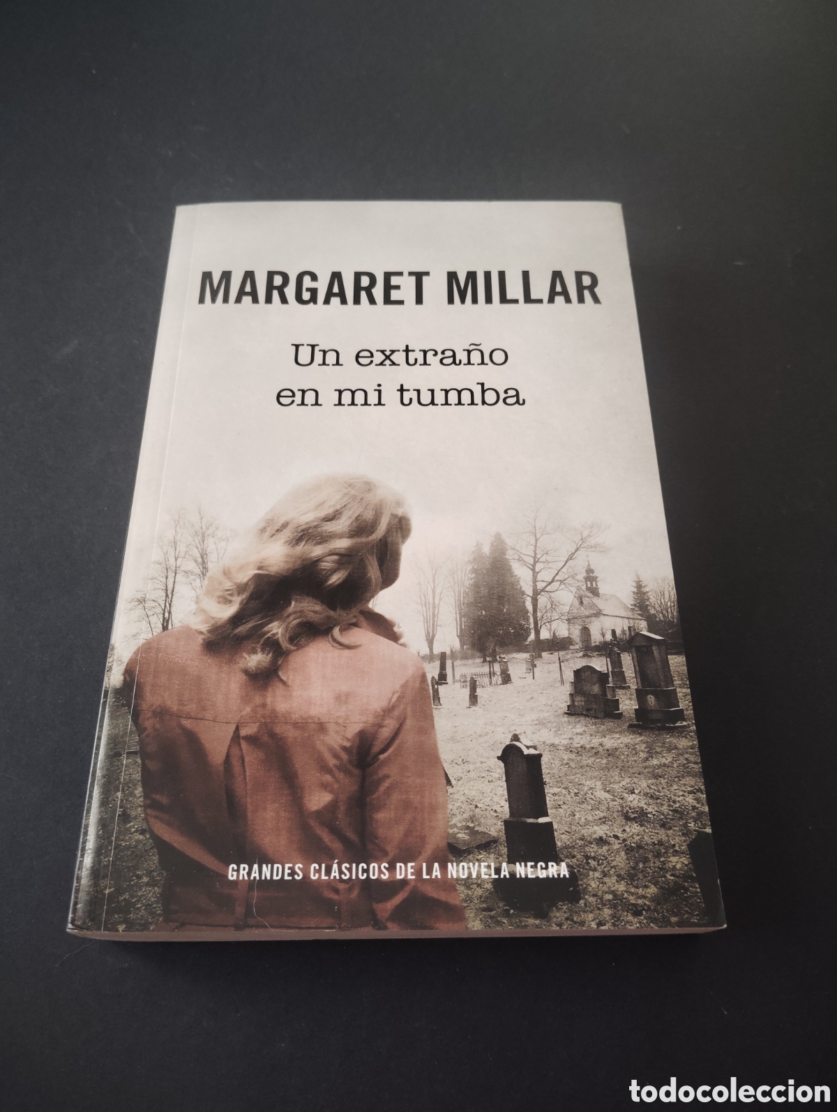 Libros: Un extra&ntilde;o en mi tumba - Margaret Millar