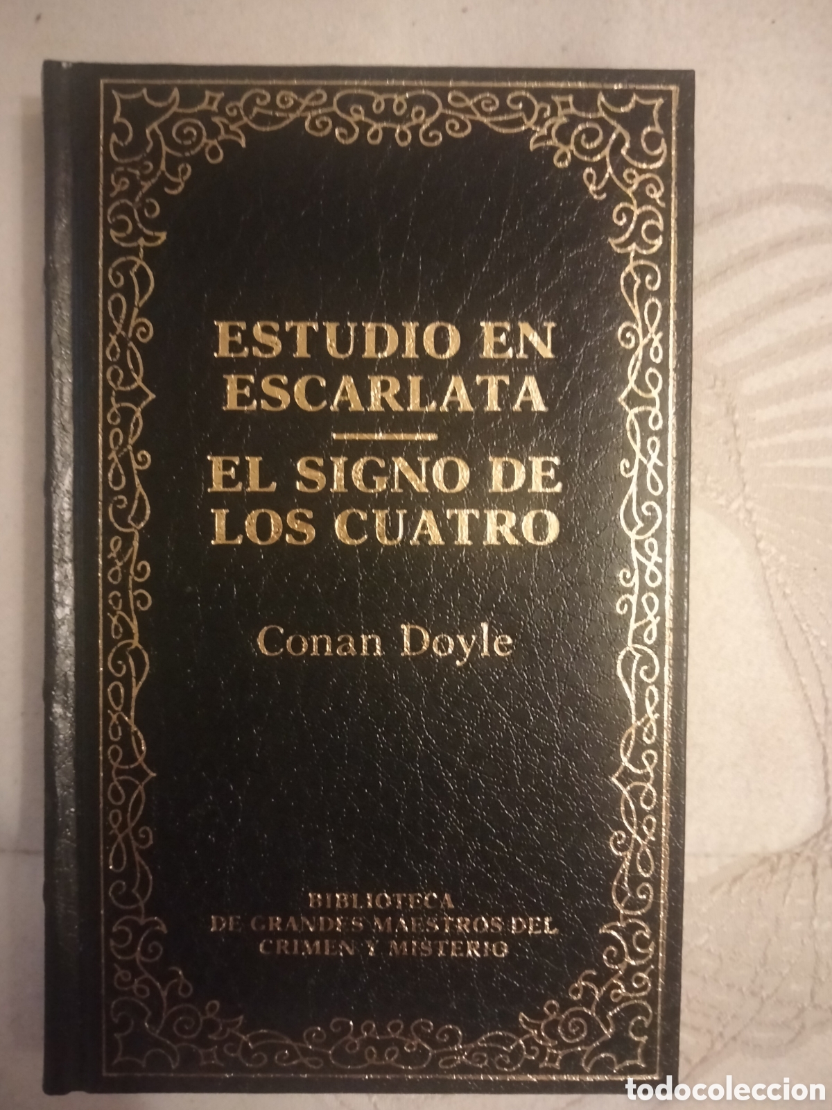 Libros: Estudio en Escarlata y el signo de los cuatro