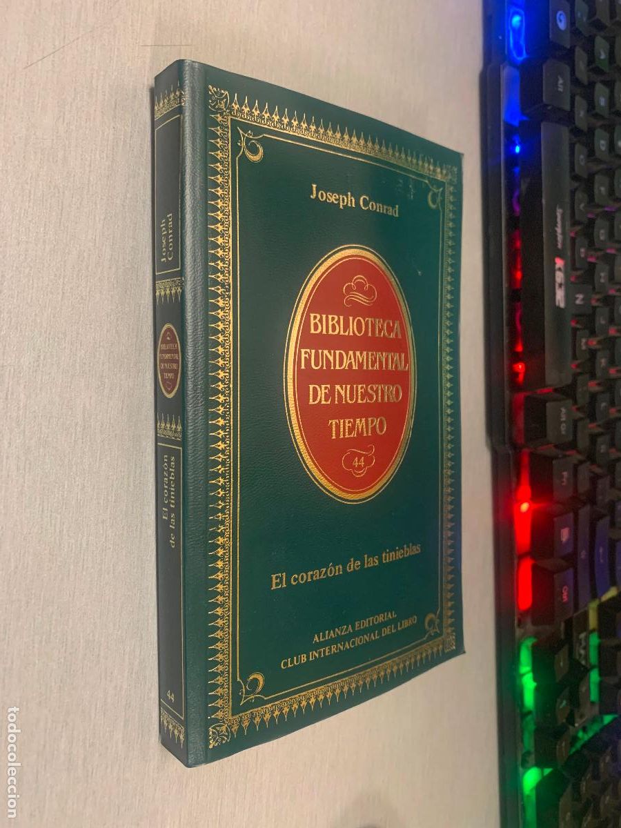 Libros: EL CORAZ&Oacute;N DE LAS TINIEBLAS / JOSEPH CONRAD / ALIANZA ED. CLUB INTERNACIONAL DEL LIBRO 1984
