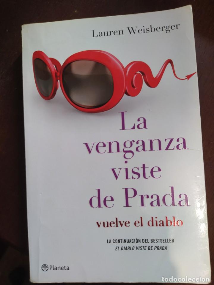 best seller. comedia. la venganza viste de prad - Compra venta en  todocoleccion