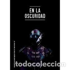 Libri: EN LA OSCURIDAD - ..