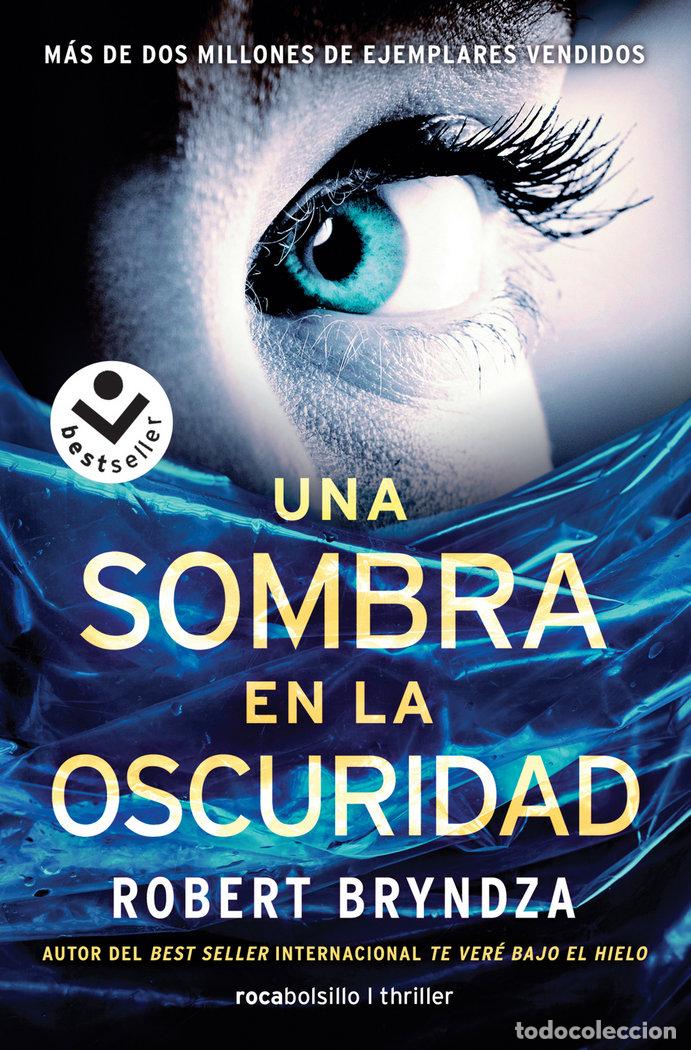 Libros: UNA SOMBRA EN LA OSCURIDAD - ALEXANDRA, BELINDA