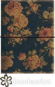 books: LIBRETA ROSAS OSCURAS - AA.VV