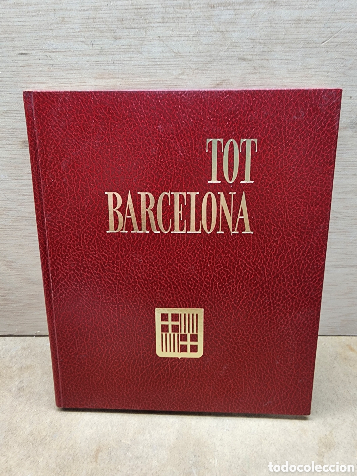 Libros: Libro tot barcelona color rojo