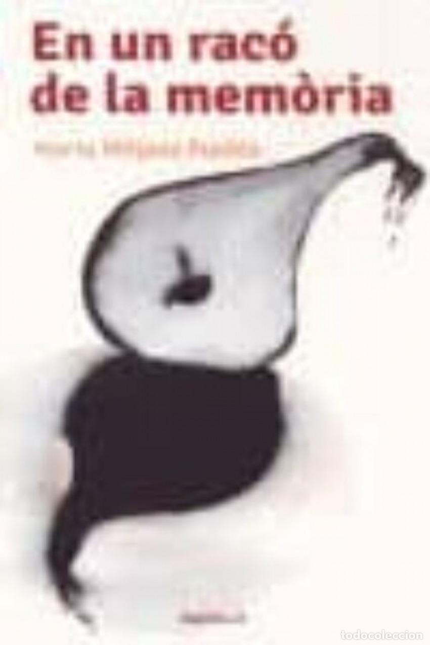 Livros: EN UN RAC&Oacute; DE LA MEM&Ograve;RIA - Mitjans Puebla, Marta