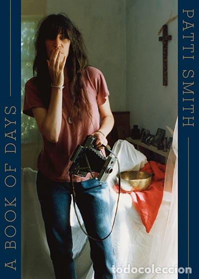Libri: A BOOK OF DAYS - SMITH, PATTI