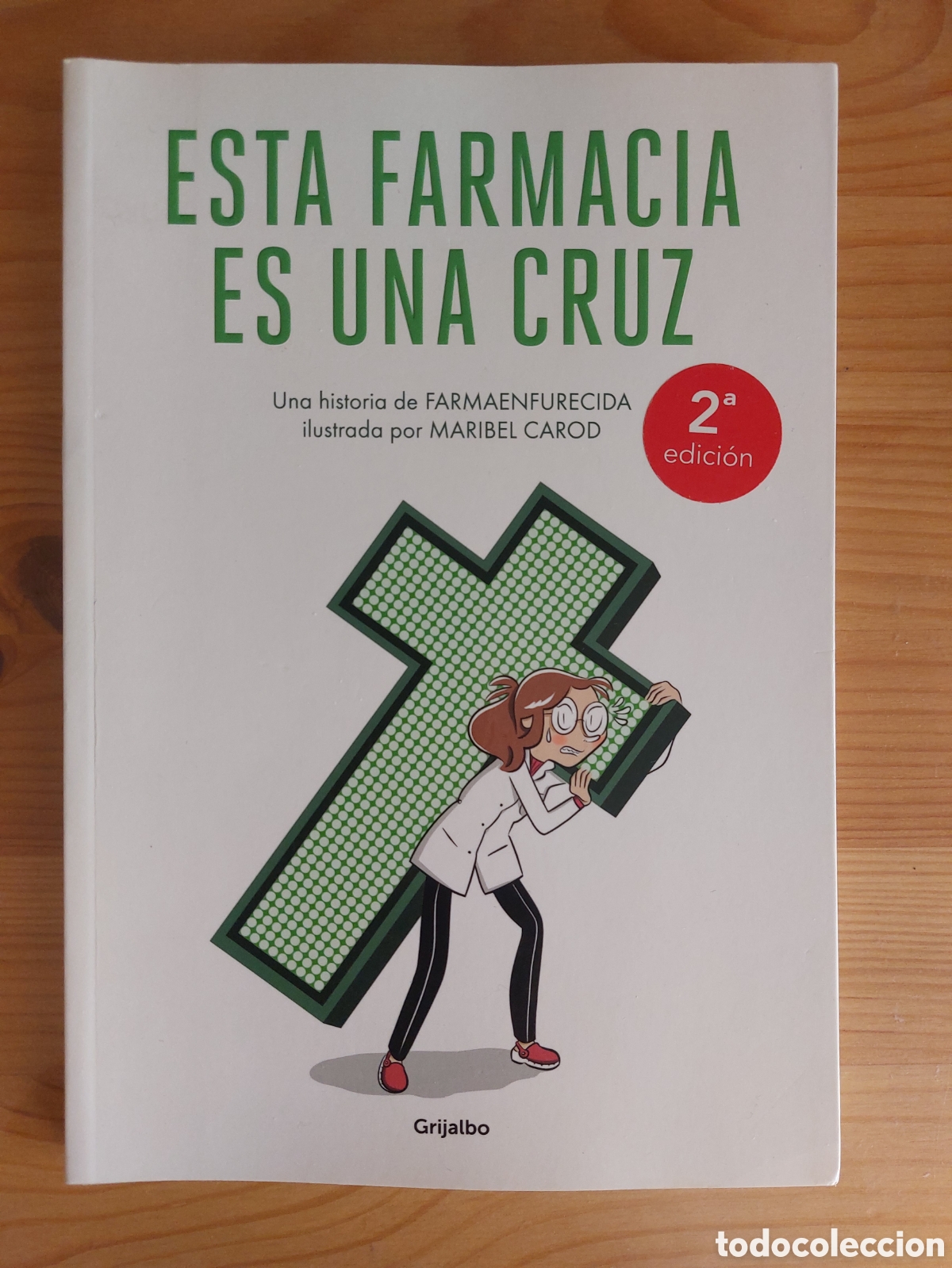 Libros: Esta farmacia es una cruz