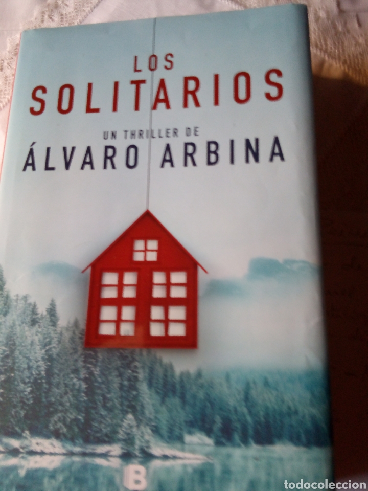 Libros: Los solitarios de &Aacute;lvaro arbina - Foto 1