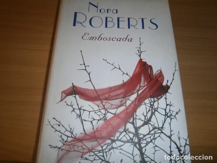 Livres: Lote de 4 Libros (2 Rom&aacute;ntica- 2 Acci&oacute;n y misterio)