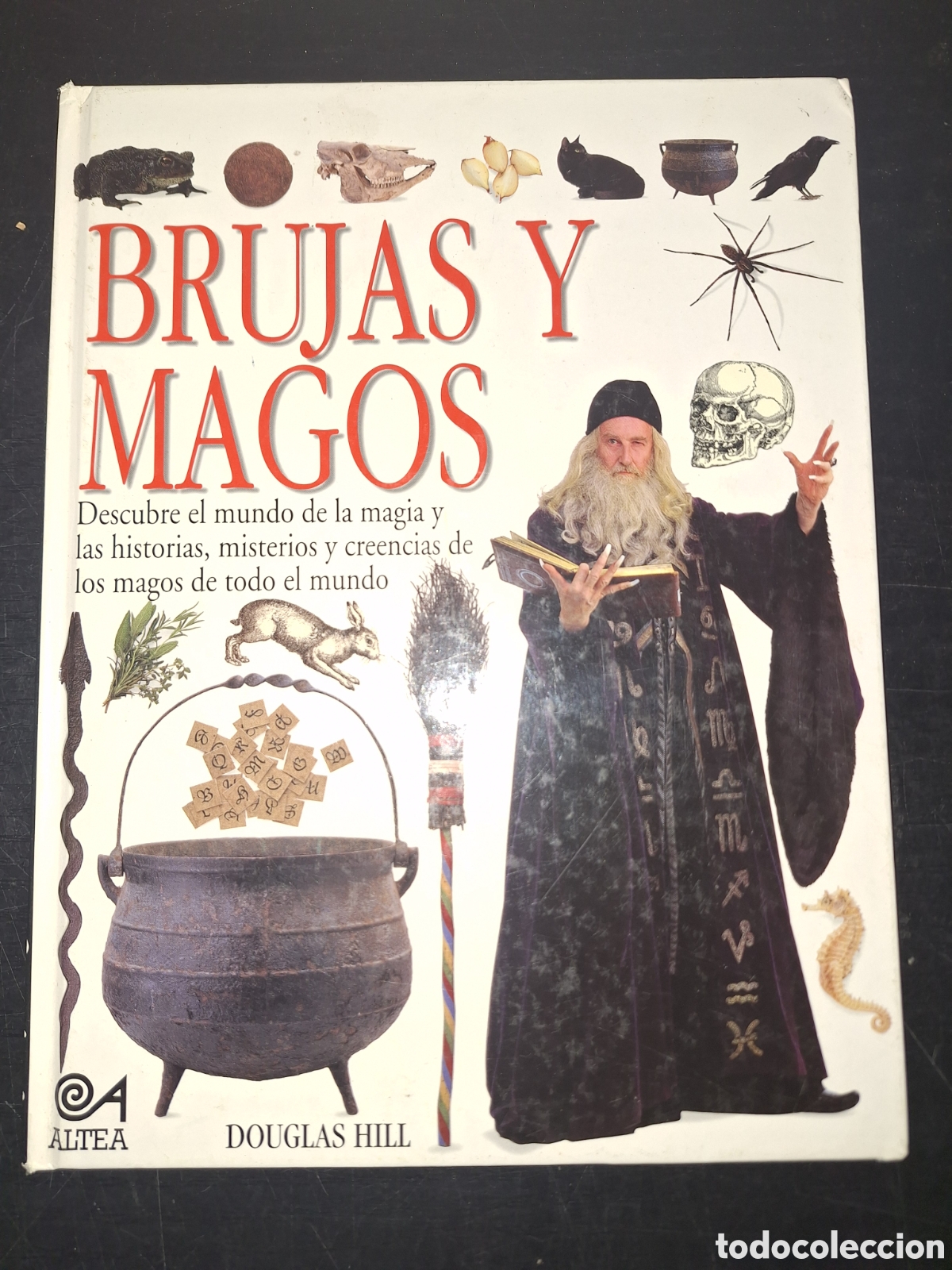 Libros: Brujas y magos Douglas Hill - Foto 1