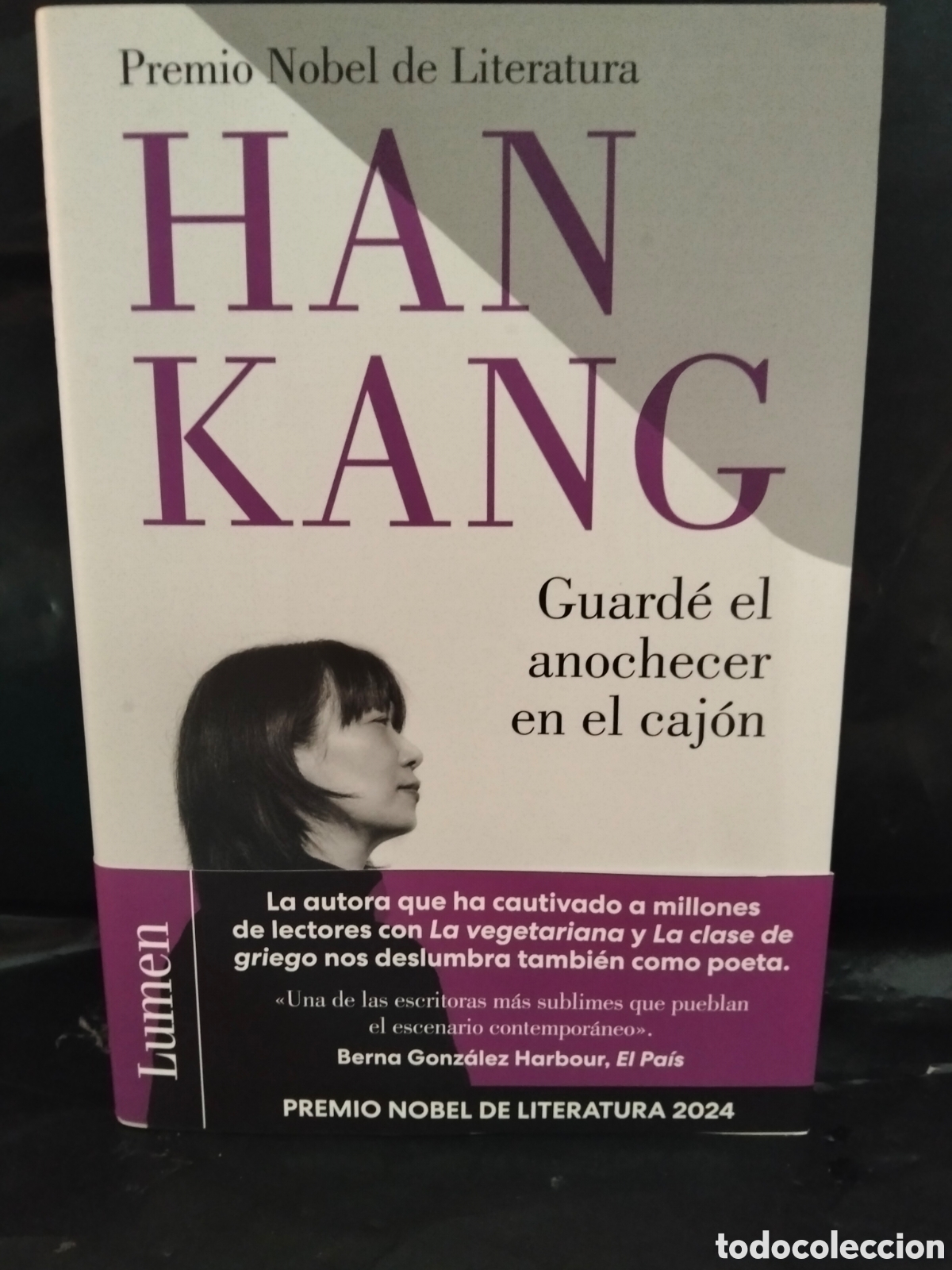 Libros: HAN KANG. GUARD&Eacute; EL ANOCHECER EN EL CAJ&Oacute;N .LUMEN