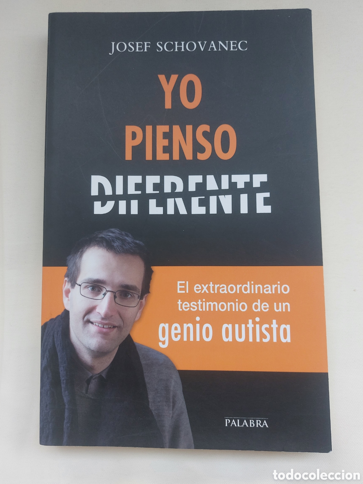 Libros: Yo pienso diferente. Testimonio de un genio autista
