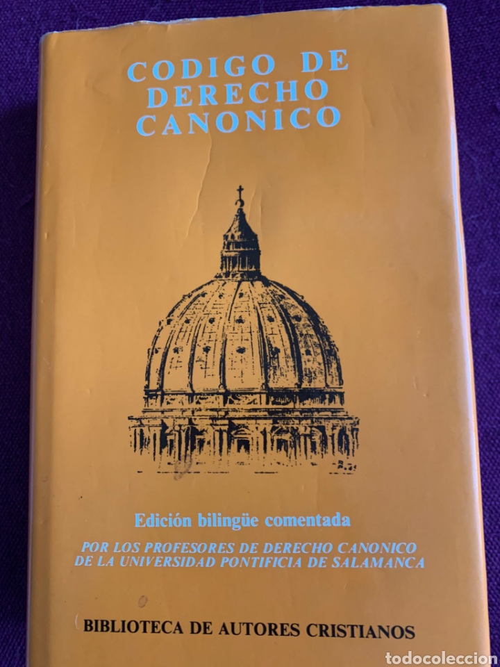 Libros: C&oacute;digo de derecho can&oacute;nico. Edici&oacute;n biling&uuml;e comentada. - Foto 1
