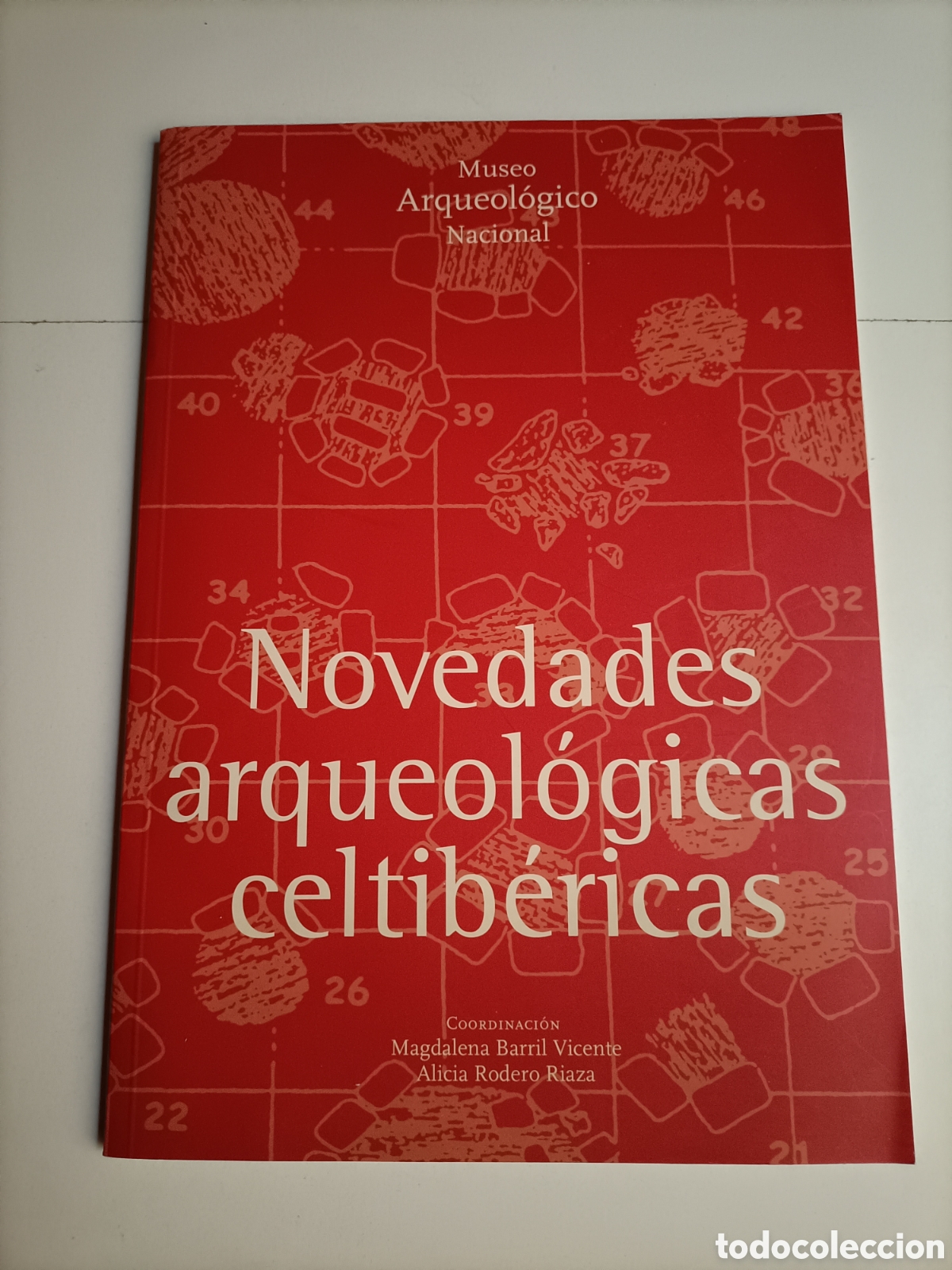 Libros de segunda mano: Novedades arqueol&oacute;gicas celtib&eacute;ricas - Foto 2