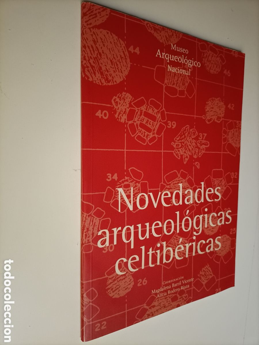 Libros de segunda mano: Novedades arqueol&oacute;gicas celtib&eacute;ricas - Foto 1