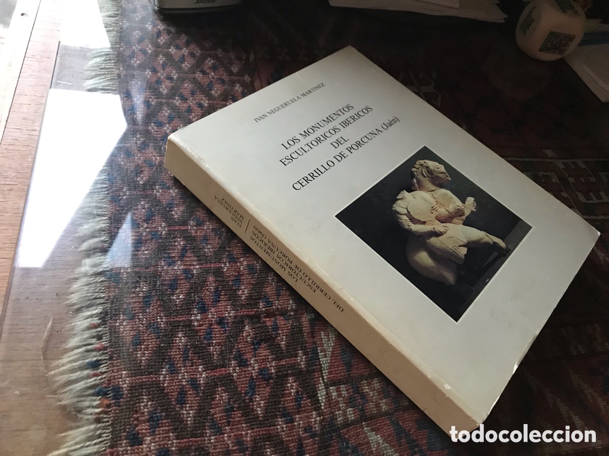 Libros de segunda mano: Los monumentos escult&oacute;ricos ib&eacute;ricos del Cerrillo de Porcuna . Ja&eacute;n.