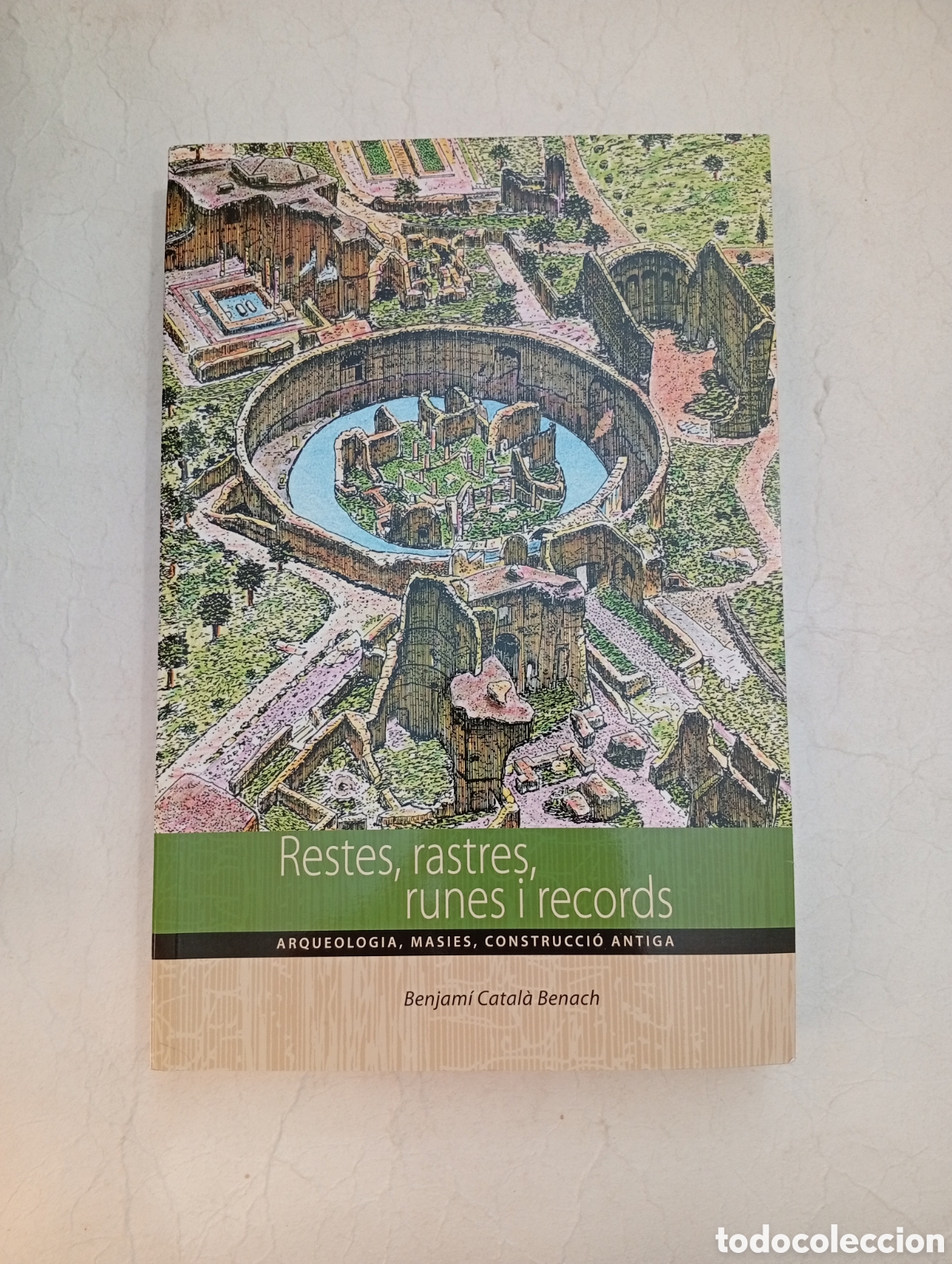 Libros de segunda mano: Restes , rastres , runes i r&egrave;cords arqueologia , masies, construcci&oacute; antiga