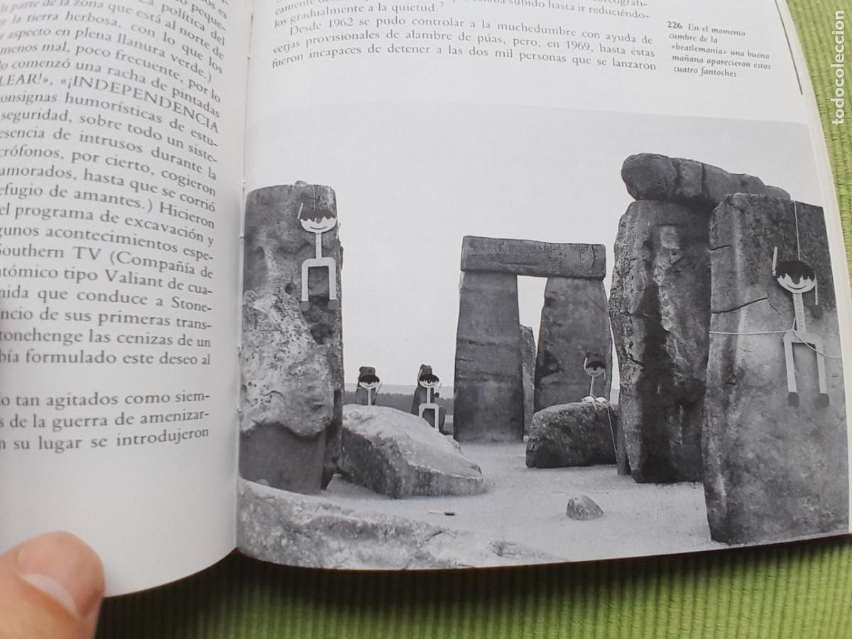 Libros de segunda mano: STONEHENGE. CHRISTOPHER CHIPPINDALE. DESTINO 1989 - Foto 11