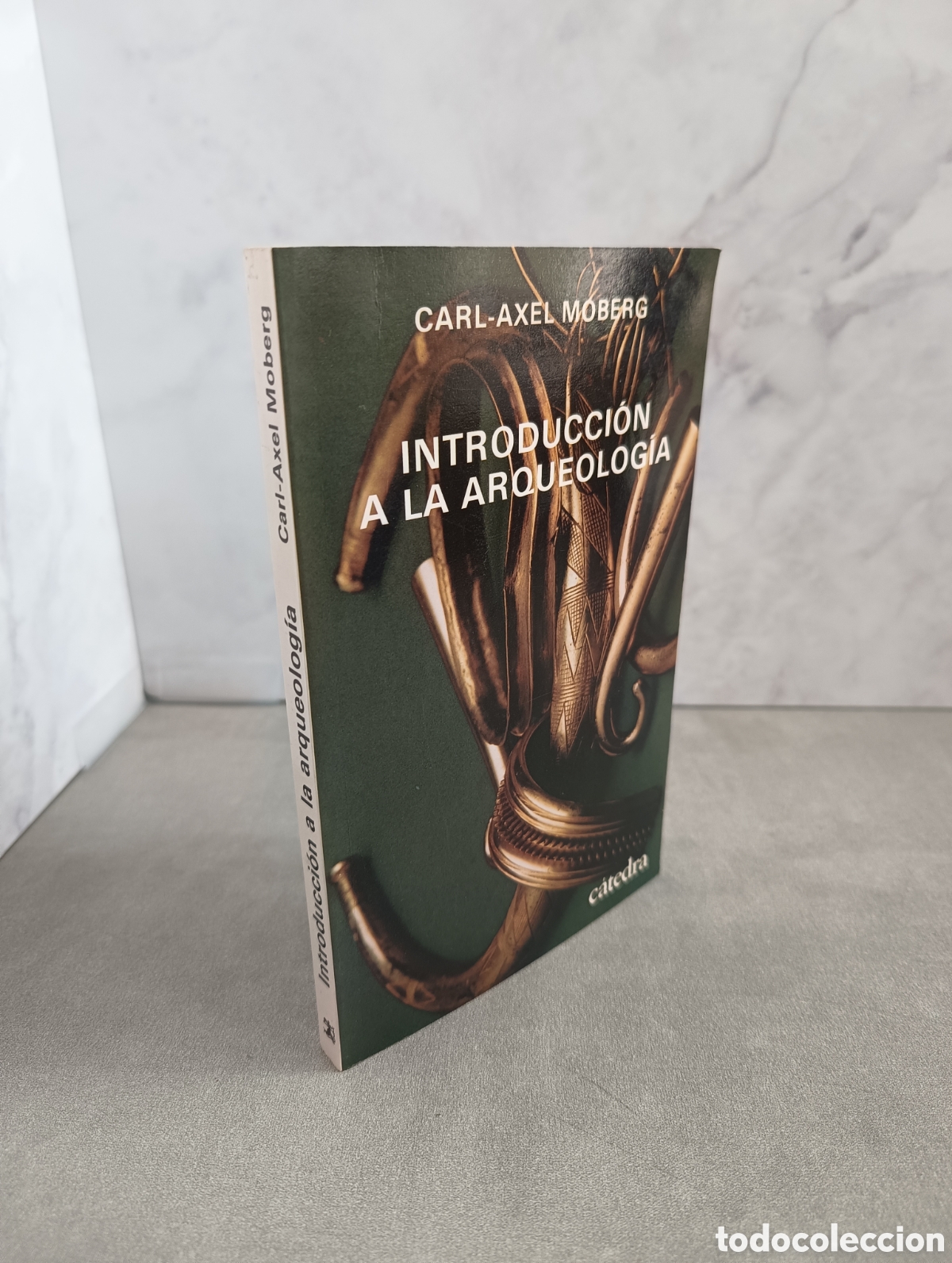 Libri di seconda mano: INTRODUCCI&Oacute;N A LA ARQUEOLOG&Iacute;A. CARL-AXEL MOBERG. C&aacute;tedra.