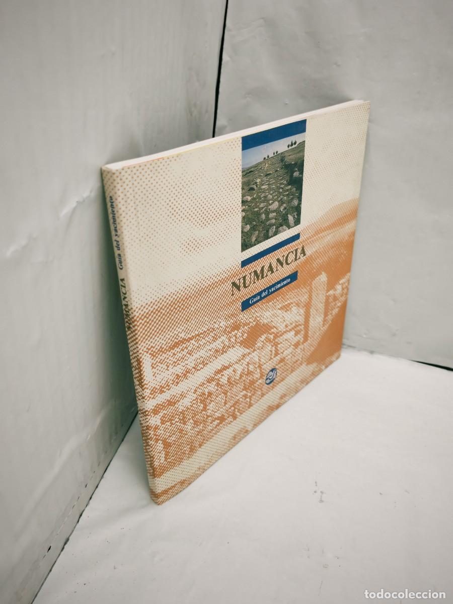 Libros de segunda mano: Gu&iacute;a del yacimiento. Numancia - Foto 3