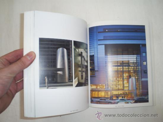 Libros de segunda mano: Atlas de Edificios. Architecture overview JOSEP MAR&Iacute;A MINGUET (DIR.) 2006 RM50248 - Foto 2
