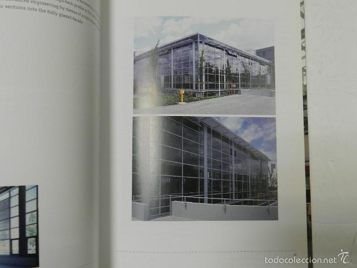 Libros de segunda mano: DYNAMIC DAYLIGHT ARCHITECTURE: BASICS, SYSTEMS, PROJECTS .- HELMUT K&Ouml;STER 2004 ARQUITECTURA - Foto 3