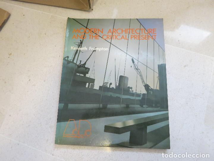 Libros de segunda mano: MODERN ARCHITECTURE AND THE CRITICAL PRESENT KENNETH FRAMPTON - Foto 1