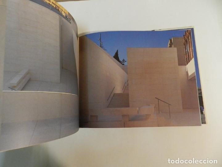 Libros de segunda mano: LIBRO CAT&Aacute;LOGO CAIXAFORUM CAIXA FORUM CONSTRUCTORA COMSA ARQUITECTURA DISE&Ntilde;O - Foto 3