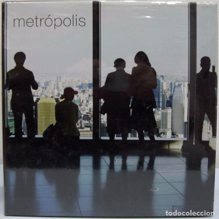 Libros de segunda mano: METR&Oacute;POLIS. EDICIONS 62, 2007. - Foto 1