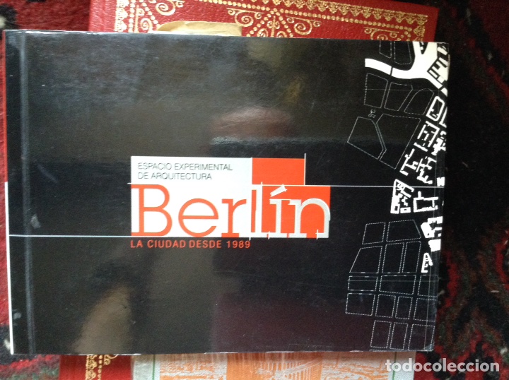 Libros de segunda mano: Berl&iacute;n. Espacio experimental de arquitectura. La ciudad desde 1.989 - Foto 1